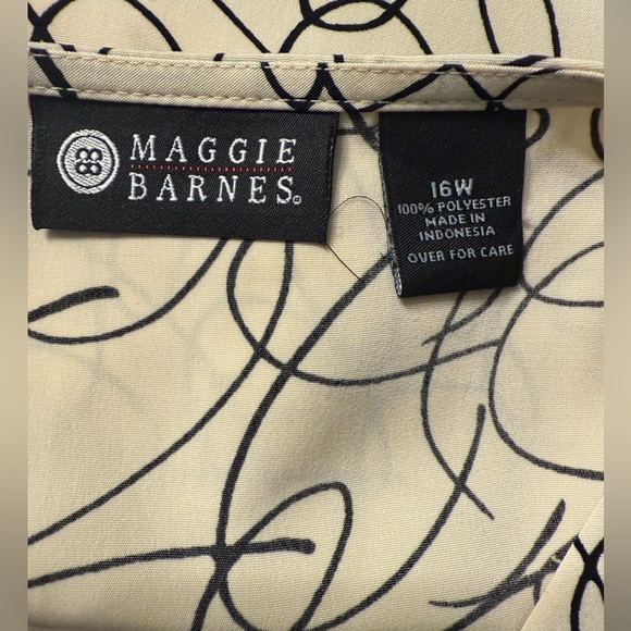 Button down blouse with squiggles in cream with black squiggles EUC Women’s 16W - Picture 7 of 8